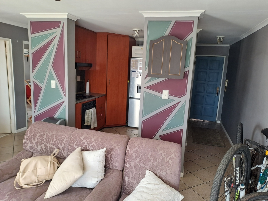 2 Bedroom Property for Sale in Whispering Pines Western Cape